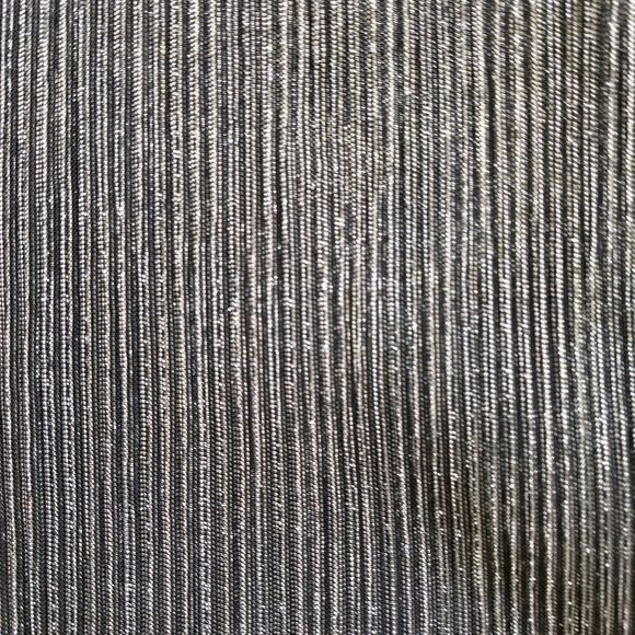 Metallic Silver Ribbed Tank Top Small - Picture 2 of 7